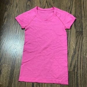 Lululemon Swiftly Tech Tee